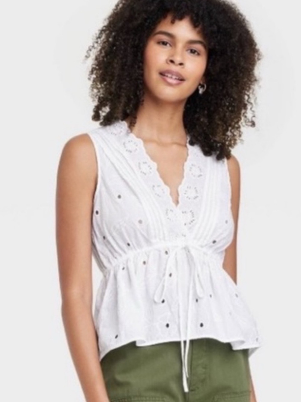 Universal Thread White Eyelet Tie-Front Sleeveless Camisole